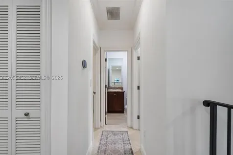 11054 SW 79th Path Miami FL 33156