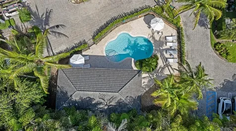 11054 SW 79th Path Miami FL 33156