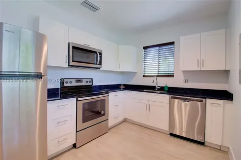 427 NW 34th Street Miami FL 33127