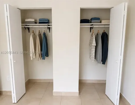 1521 W 42nd Place Hialeah FL 33012