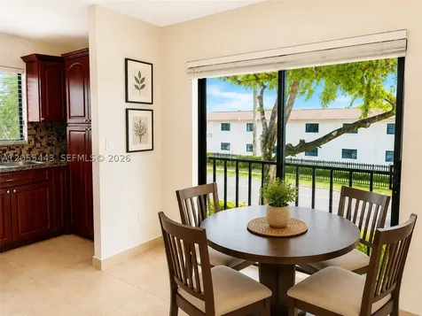 1521 W 42nd Place Hialeah FL 33012