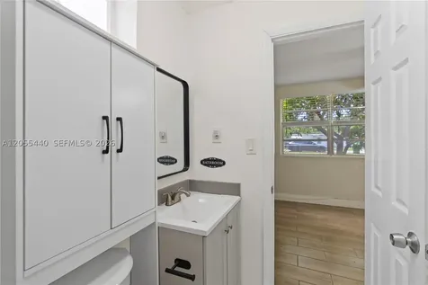 6109 SW 40th Court Miramar FL 33023