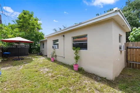 6109 SW 40th Court Miramar FL 33023