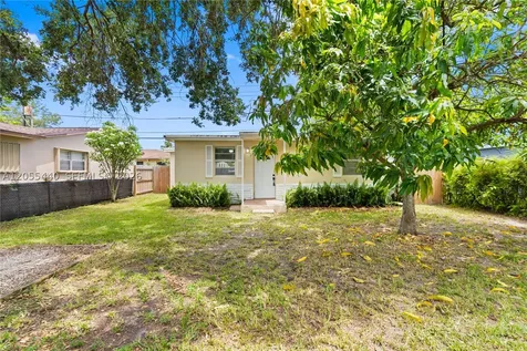 6109 SW 40th Court Miramar FL 33023