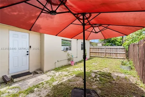 6109 SW 40th Court Miramar FL 33023