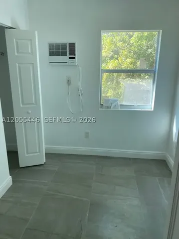4023 SW 19th Street West Park FL 33023