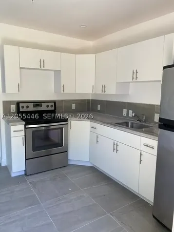 4023 SW 19th Street West Park FL 33023