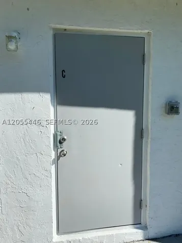 4023 SW 19th Street West Park FL 33023
