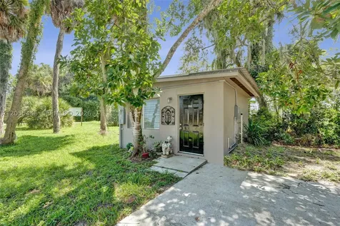 1059 Marina Lane Moore Haven FL 33471