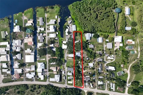 1059 Marina Lane Moore Haven FL 33471