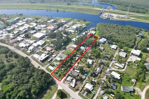 1059 Marina Lane Moore Haven FL 33471