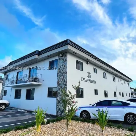 805 W 30th Street Hialeah FL 33012