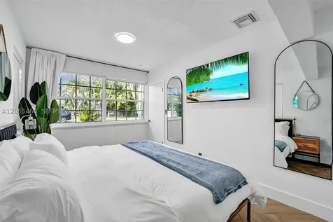 1912 Sherman Street Hollywood FL 33020