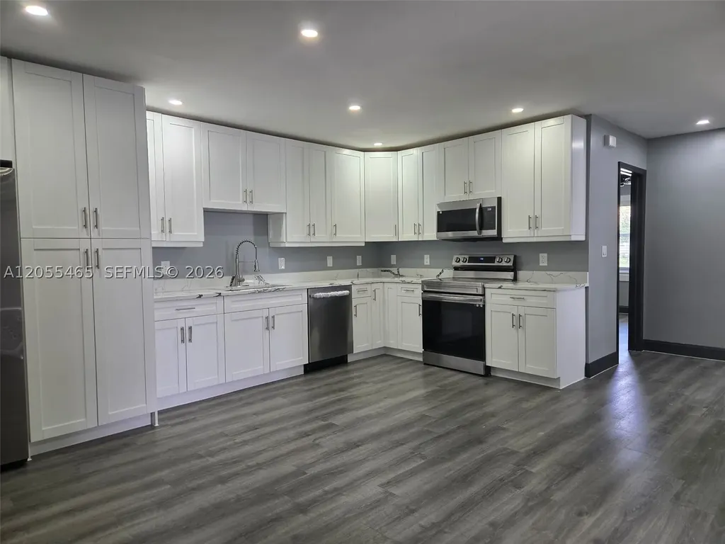 8227 NW 39th Street Coral Springs FL 33065