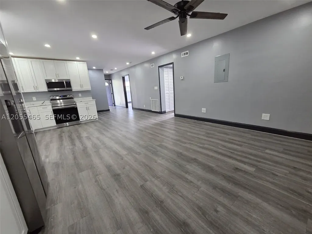 8227 NW 39th Street Coral Springs FL 33065