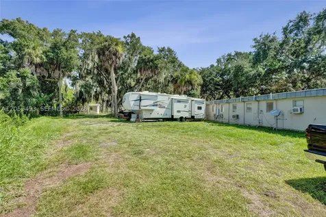 1069 Marina Moore Haven FL 33471