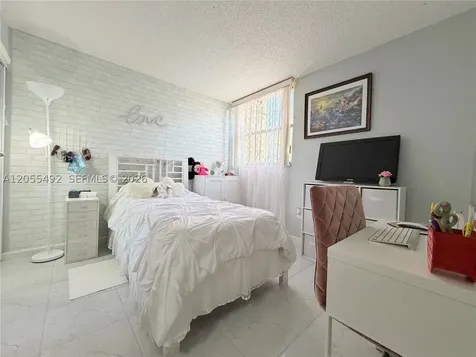 9410 W Flagler Street Miami FL 33174