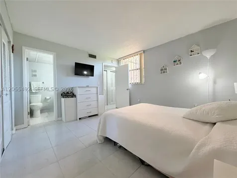 9410 W Flagler Street Miami FL 33174