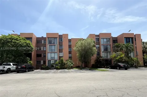 9410 W Flagler Street Miami FL 33174
