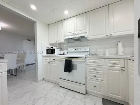 9410 W Flagler Street Miami FL 33174