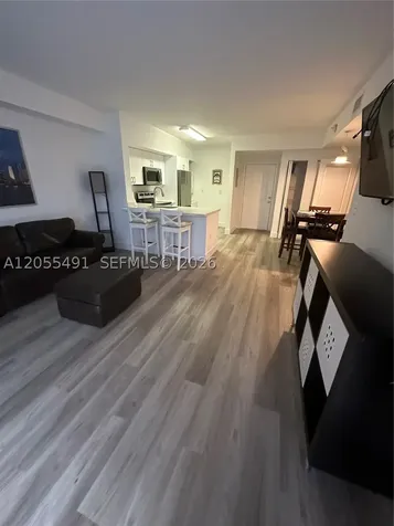 5085 NW 7th Street Miami FL 33126