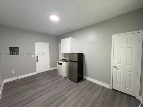 1025 Meridian Avenue Miami Beach FL 33139