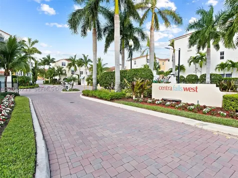 1732 NW 124th Place Pembroke Pines FL 33028