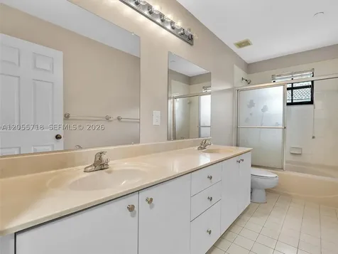 4283 Vineyard Circle Weston FL 33332