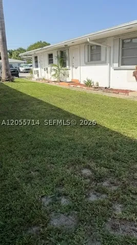 2450 Lincoln Street Hollywood FL 33020
