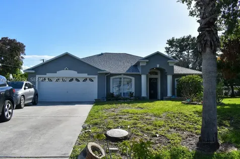 1834 SW Gemini Lane Port St. Lucie FL 34984