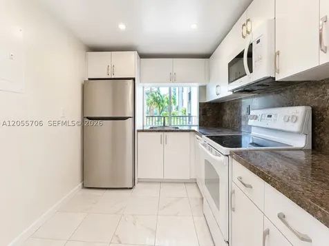9431 SW 4th Street Miami FL 33174