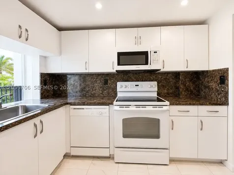9431 SW 4th Street Miami FL 33174
