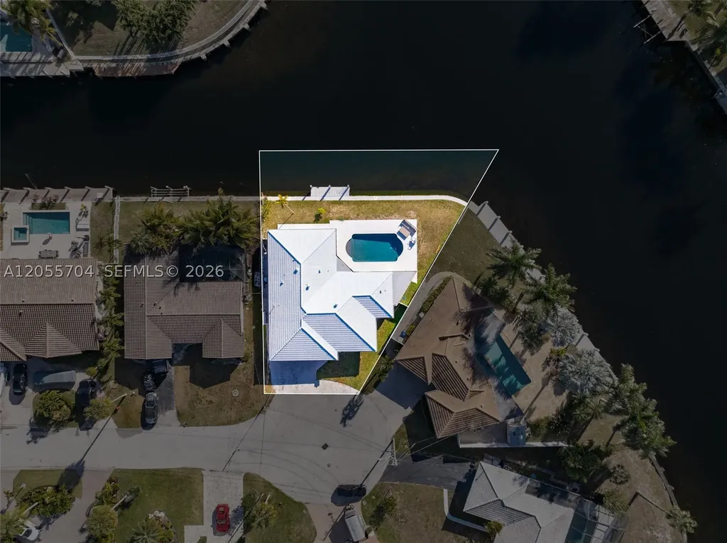 670 SE 7th Avenue Pompano Beach FL 33060