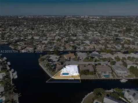 670 SE 7th Avenue Pompano Beach FL 33060