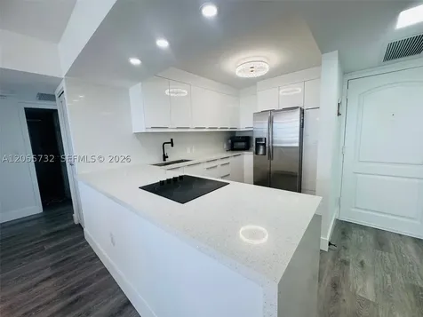 3625 N Country Club Drive Aventura FL 33180