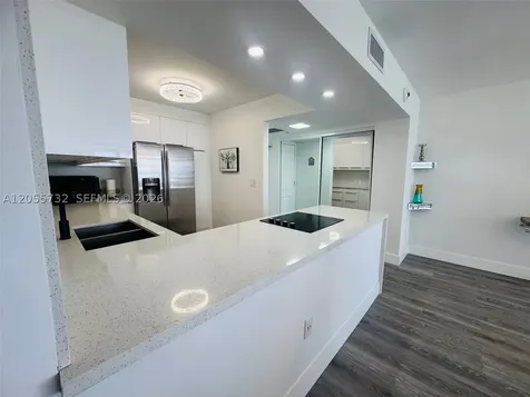 3625 N Country Club Drive Aventura FL 33180