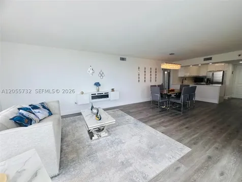 3625 N Country Club Drive Aventura FL 33180