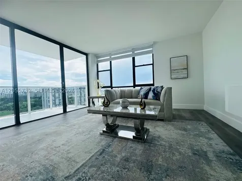 3625 N Country Club Drive Aventura FL 33180