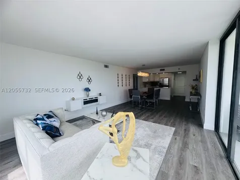 3625 N Country Club Drive Aventura FL 33180