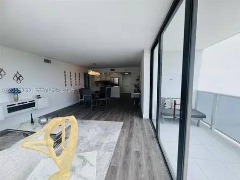 3625 N Country Club Drive Aventura FL 33180