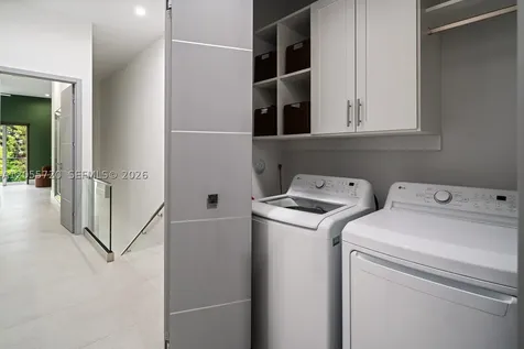 3073 Carter Street Miami FL 33133