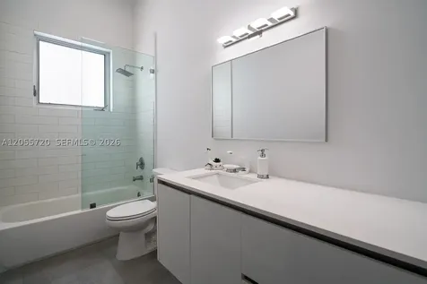 3073 Carter Street Miami FL 33133