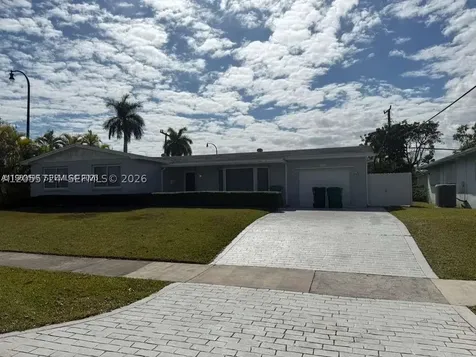 19020 SW 91st Avenue Cutler Bay FL 33157