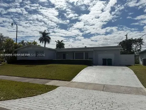 19020 SW 91st Avenue Cutler Bay FL 33157