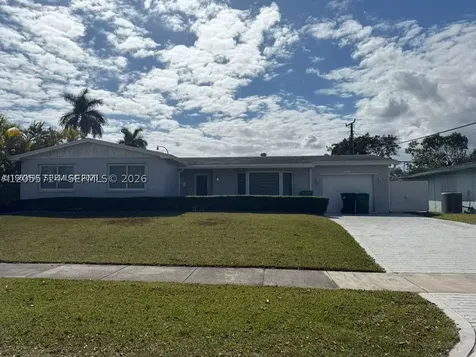 19020 SW 91st Avenue Cutler Bay FL 33157