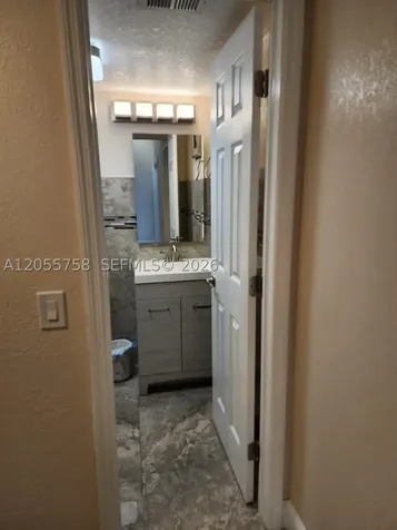 11130 N Lakeview Drive Pembroke Pines FL 33026
