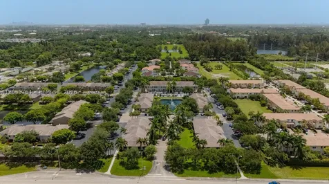 5220 S University Drive Davie FL 33328