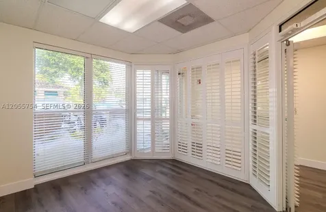 5220 S University Drive Davie FL 33328