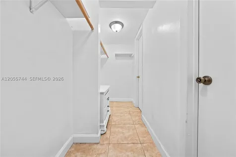 260 NW 107th Avenue Miami FL 33172