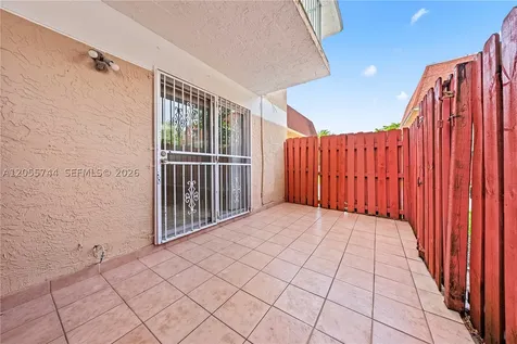 260 NW 107th Avenue Miami FL 33172